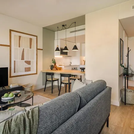Areosa - 1 Bedroom In Parque Nacoes * Lisboa